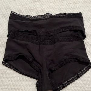 Victoria’s Secret 2 Boyshort Cotton Panties Panty Lace Black Medium